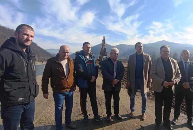 Увођење у посао:ИЗВОЂАЧ РАДОВА У ШЕХОВИЋА ПОЉУ