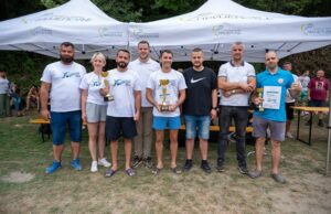 Plaža Petrovac: EVALD KRNIĆ OVOGODIŠNJI POBEDNIK SKOKOVA U VODU