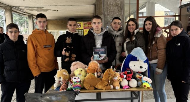 ДЕСЕТА ХУМАНИТАРНА АКЦИЈА „СВИ ЗА КОСМЕТ“ У ПРИЈЕПОЉУ