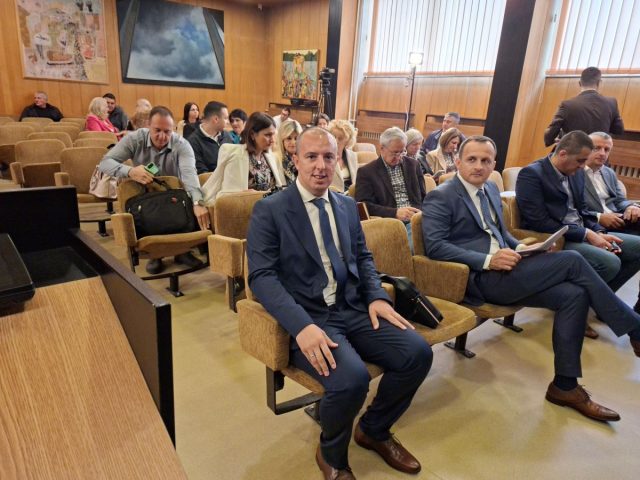 Седница СО: Одборници критиковали „хитност“ и кадровска решења