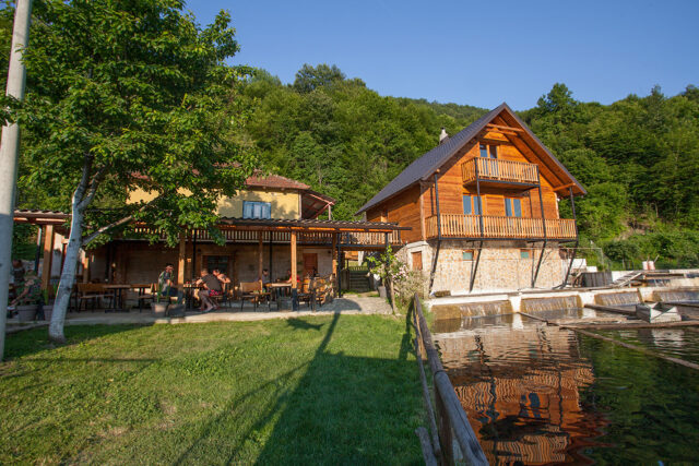 Ribnjak „Sopotnica“ – mesto gde vreme staje, a duša počinje da diše