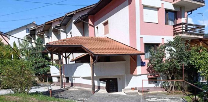 Na prodaju 4-etažna kuća u centru Prijepolja – 490 m²